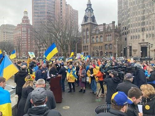 U.S. Senator Richard Blumenthal (D-CT) visited New Haven to stand with members of Connecticut’s Ukrainian-American community at a rally in opposition to Russia’s invasion of Ukraine